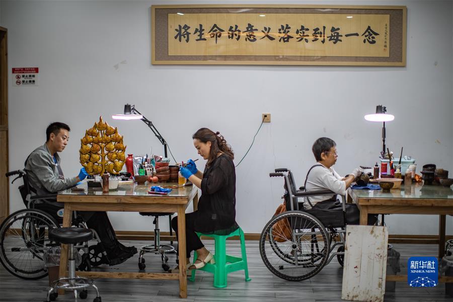 怎么登陆奔驰游戏网站